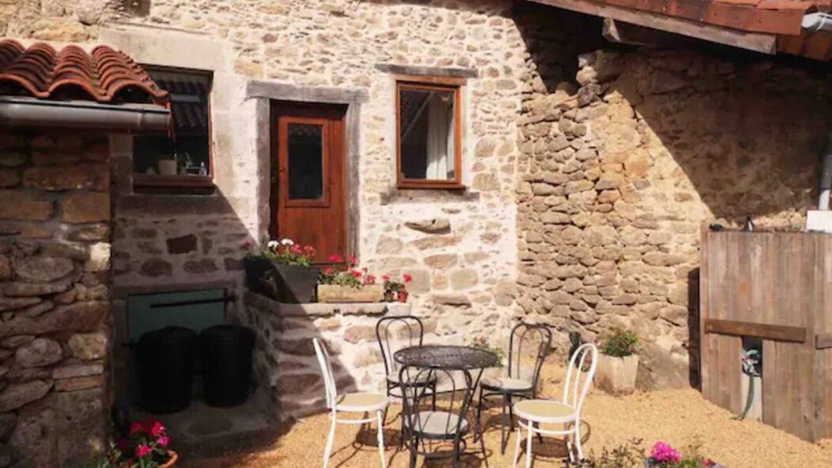 Saint-Mathieu Cottage | A Charming Cottage to Rent in the Beautiful Countryside of the Limousin