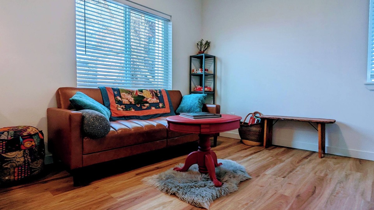 Ellensburg House | A charming townhome next to park and trails, close to downtown