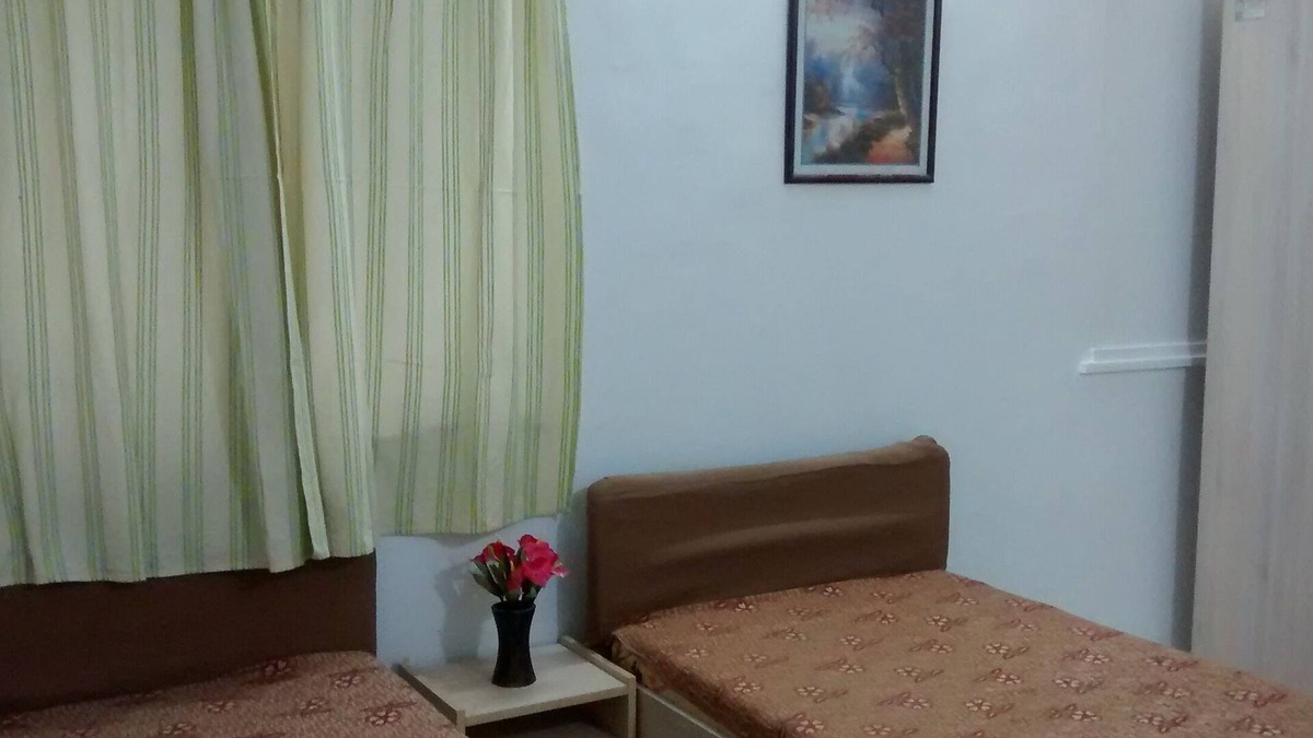Vadodara House | A Comfy Charming independent Air-Conditioned Bungalow