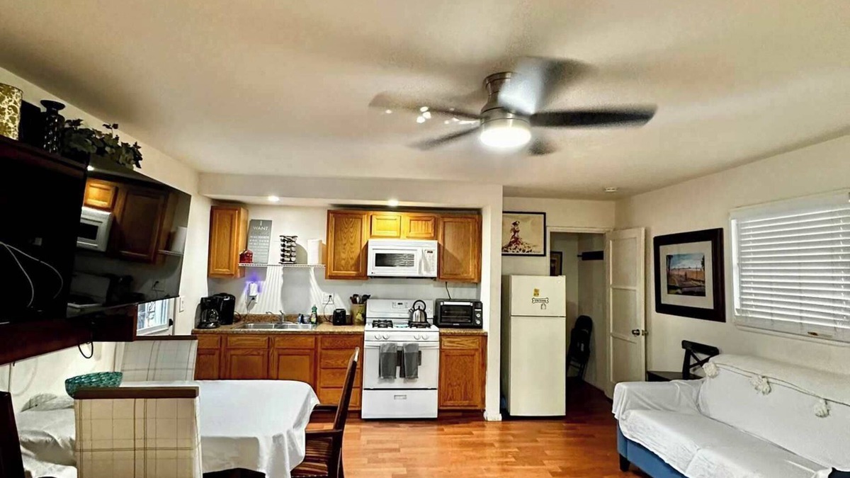 Mesa Verde Apartment | A- Costa Mesa Newport Huntington Beach Everything
