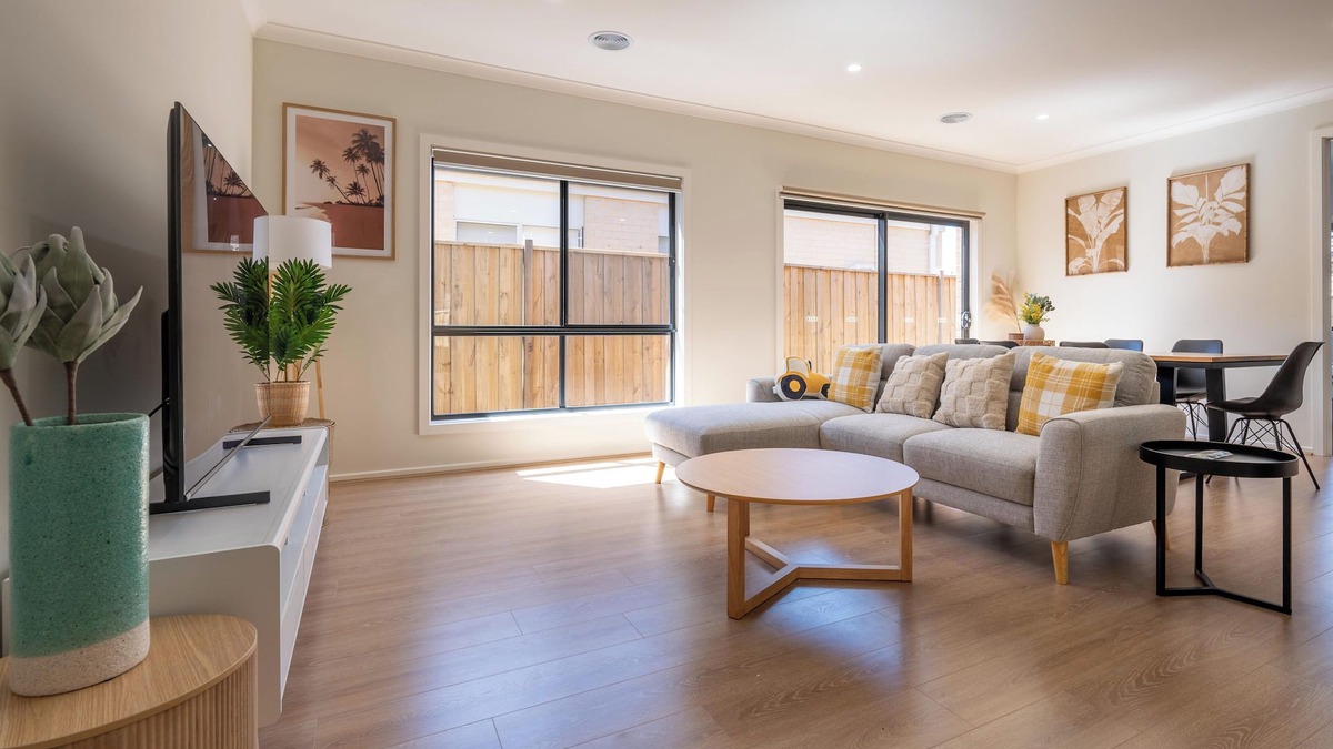 Clyde House | A Cosy 5Beds house in the Clyde