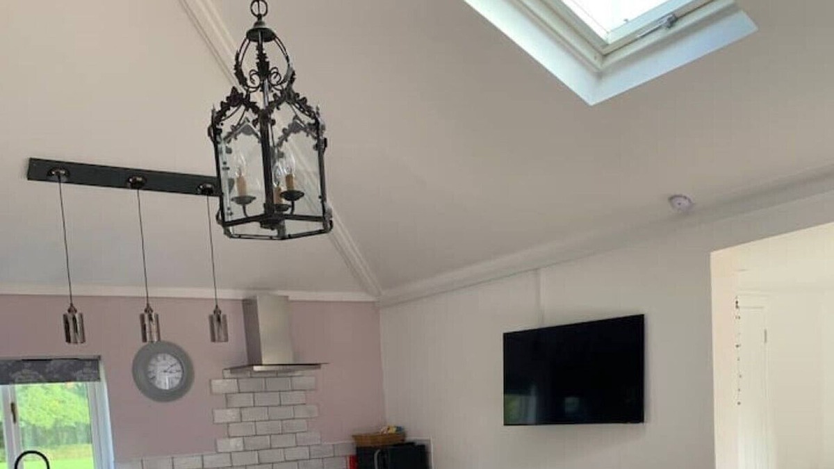 Bradninch Apartment | A cosy annex in rural East Devon with an array of attractions