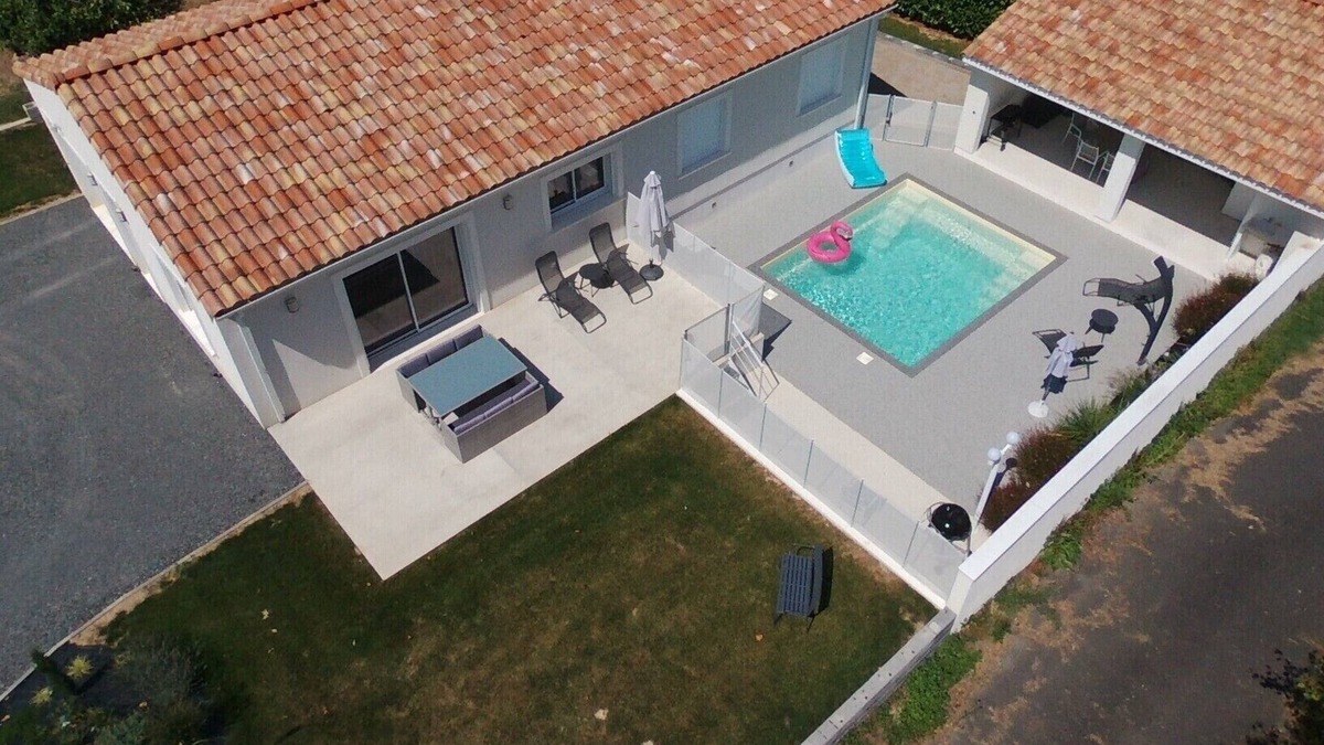 Frejairolles House | A cottage where life is good . the calm of the countryside, but close to the city