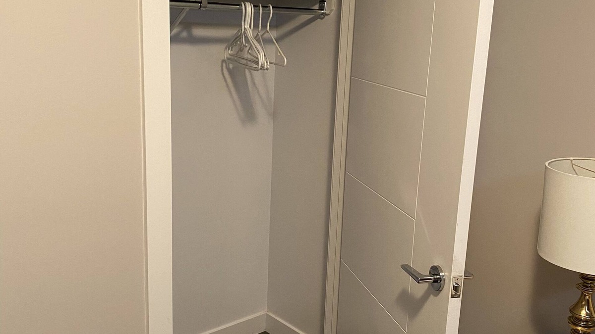 Saskatoon House | A cozy 1 bedroom suit