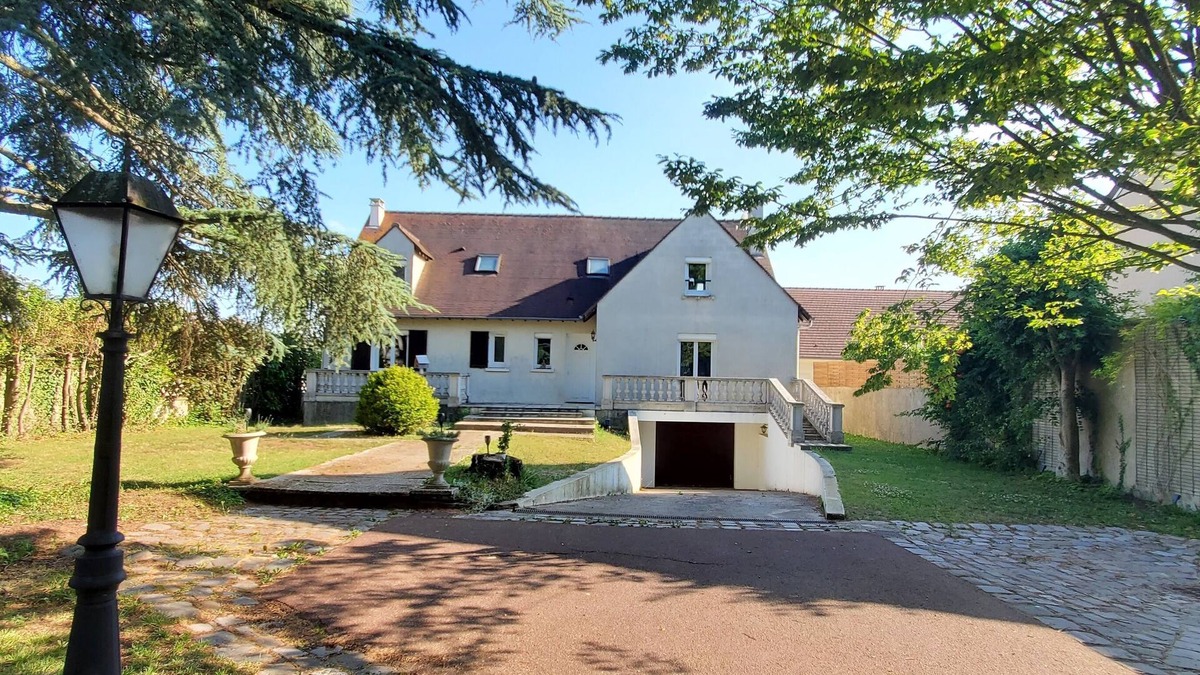 Le Mesnil-Saint-Denis Apartment | A cozy appartement in Haute vallée de Chevreuse
