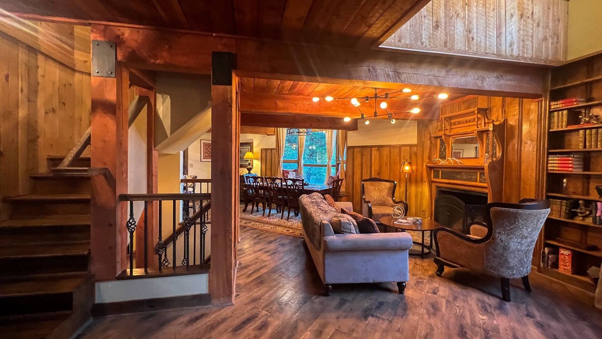 Bozeman Ski Chalet | A Cozy Chalet at the base of Bridger Bowl ski resort