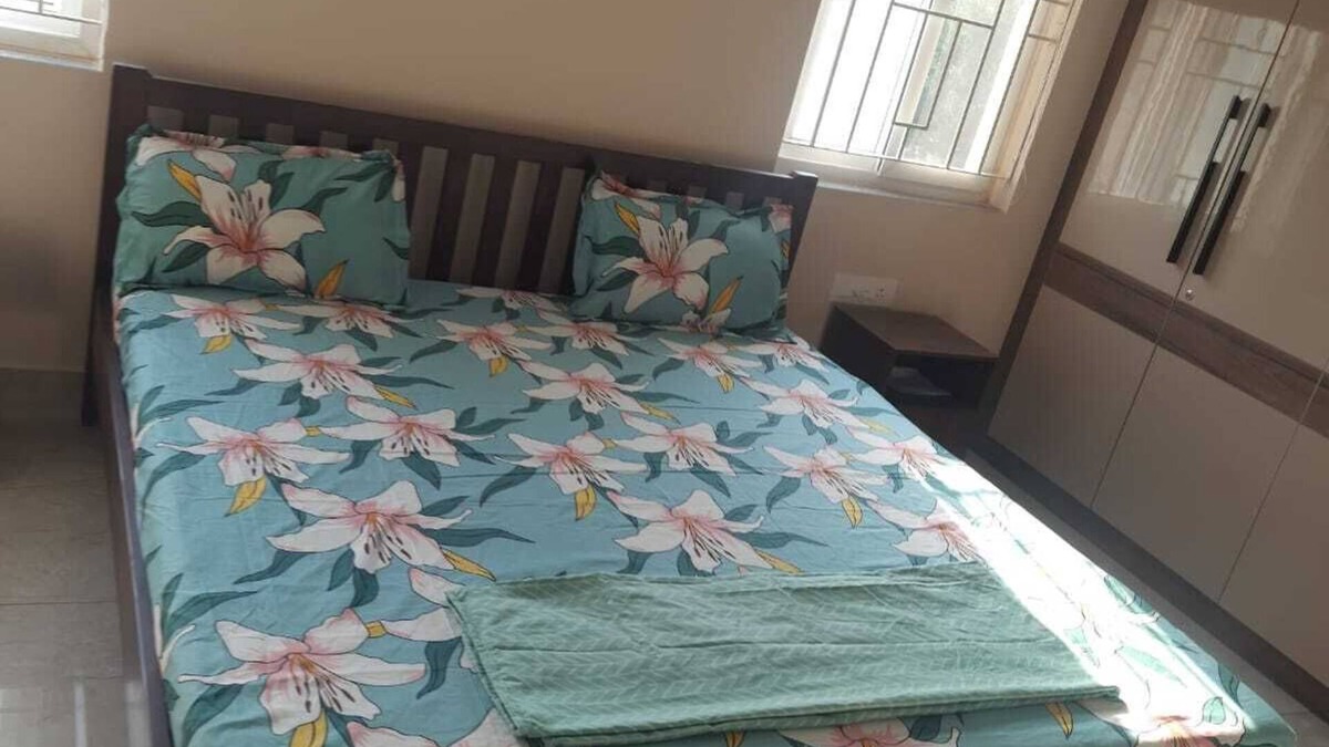 Chanda Nagar Apartment | A cozy fully furnished 3-bedroom apartment