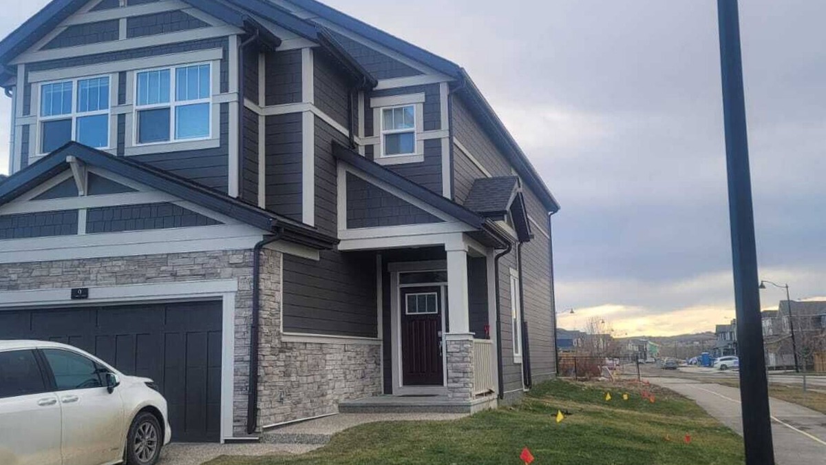 Southeast Calgary Apartment | A Cozy home away from home at South East Calgary