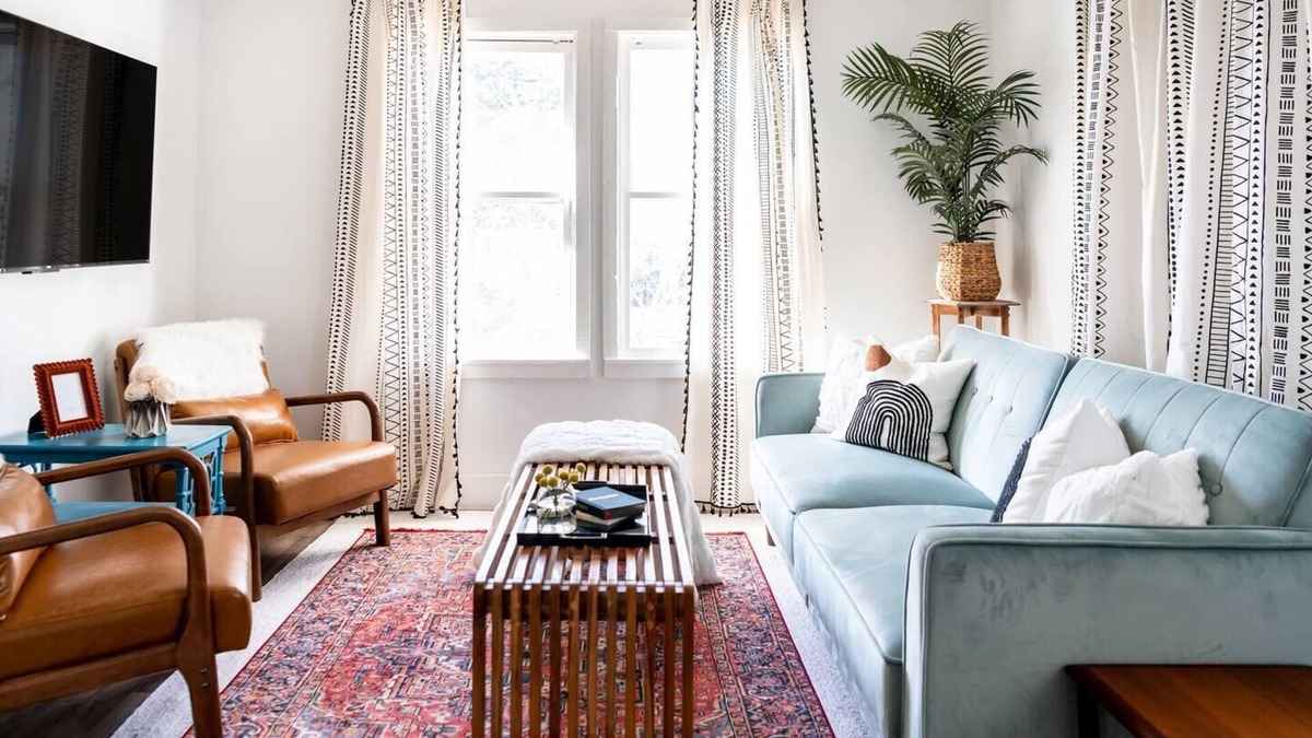 Fayetteville House | A Curated Escape Perfect for 2-4 | Boho Carriage House