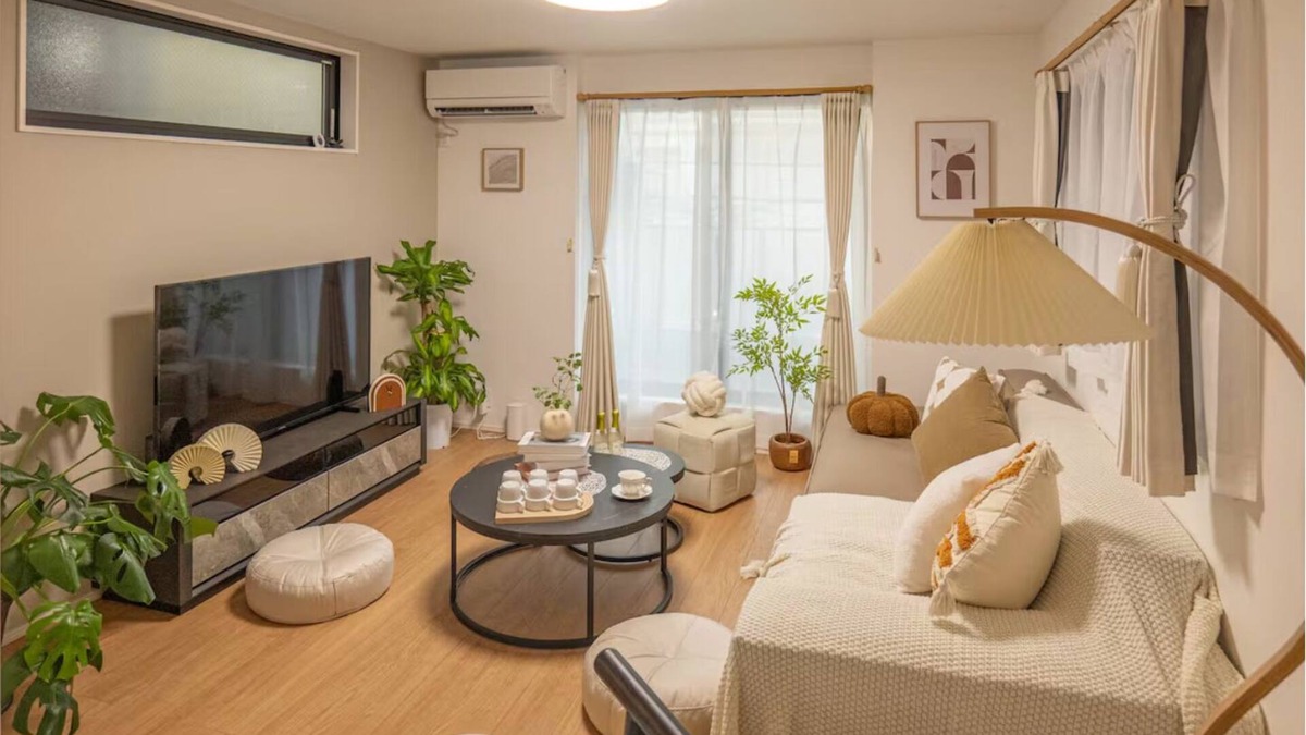 Kamiikebukuro Villa | A detached house in Sakura River 23, Ikebukuro. 4 bedrooms, 2 bathrooms.