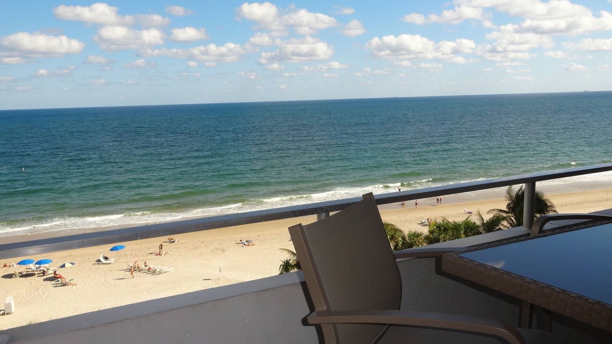Galt Mile Condo | A DIRECT OCEAN FRONT WITH VIEWS OF TIKI BAR, POOL & BEACH 2 Bedroom/2Bath Condo