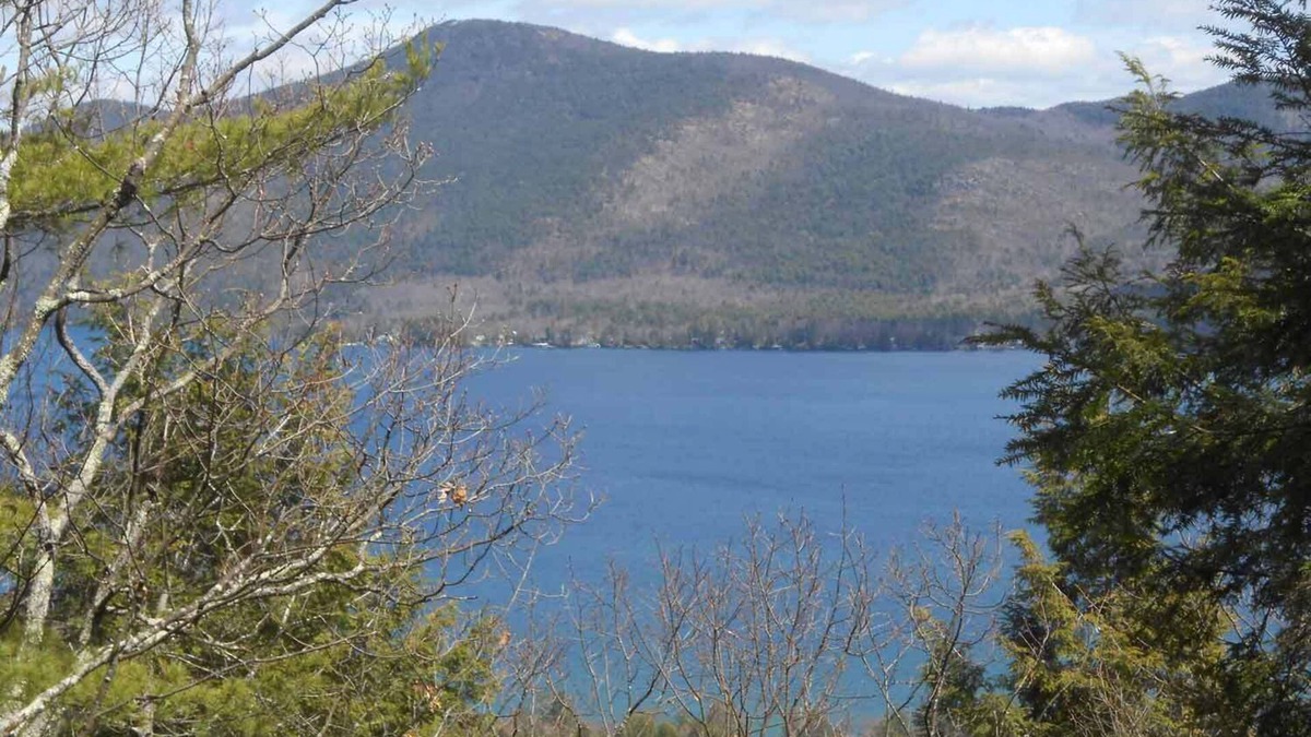 Diamond Point House | A Dream of a Woodland House at Lake George