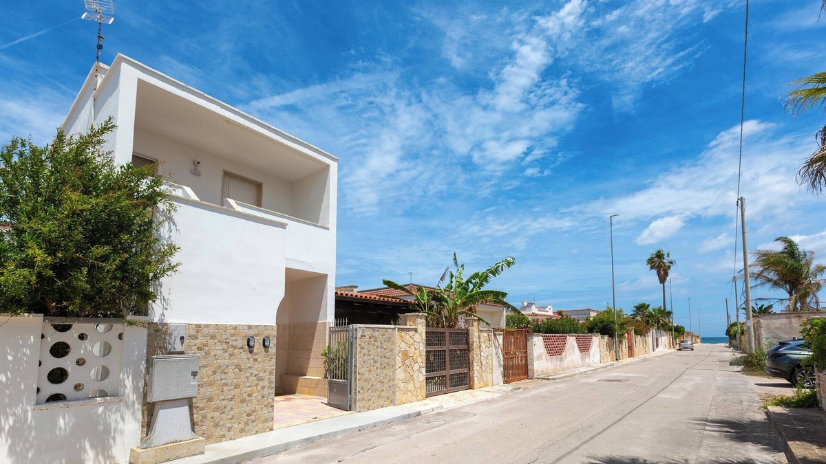 Torre Rinalda Apartment | A due Passi dal Mare - PP by BarbarHouse