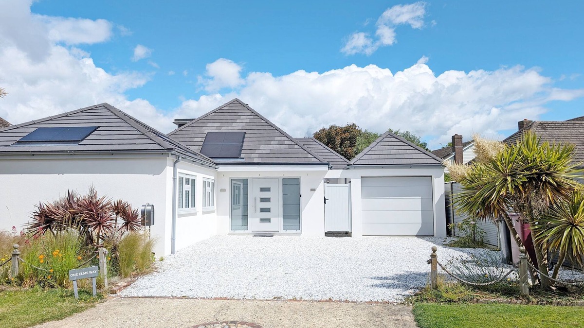 West Wittering House | A family house that sleeps 6 guests in 3 bedrooms