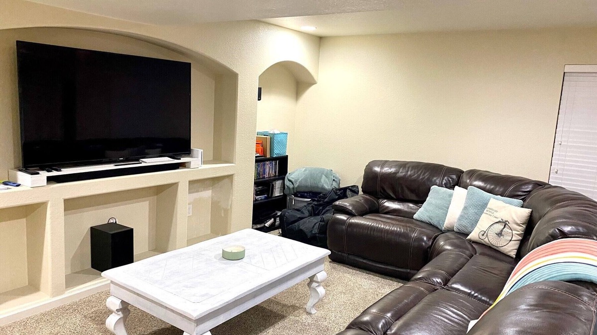 Northgate Apartment | A few minutes from the Air Force Academy and Fox Run Park with Hot Tub