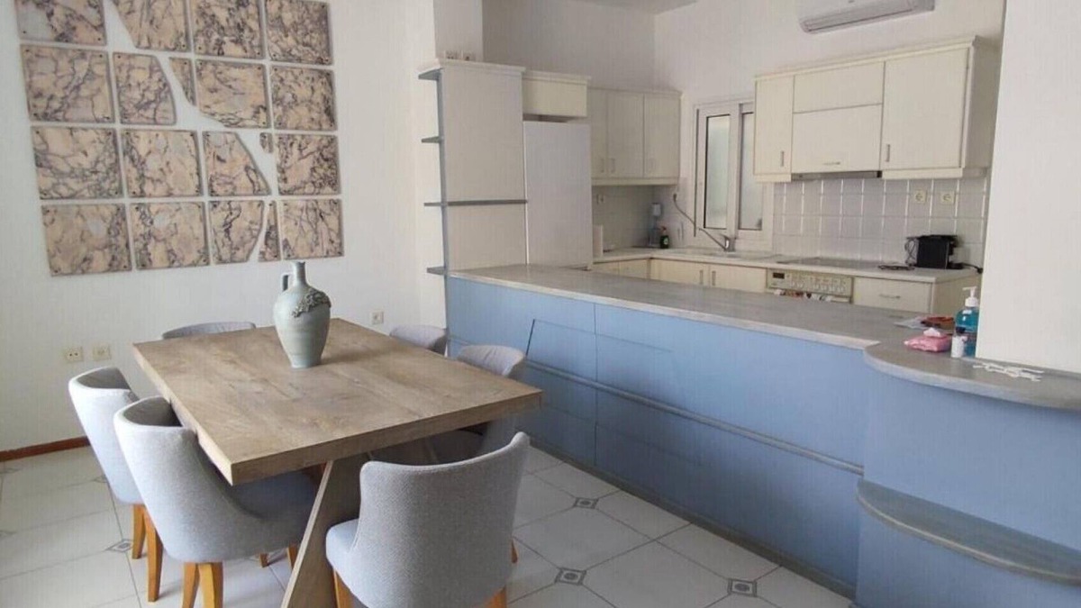 Nafpaktos Apartment | A few steps from Gribovo beach and a 2-minute walk from Psani beach. n
