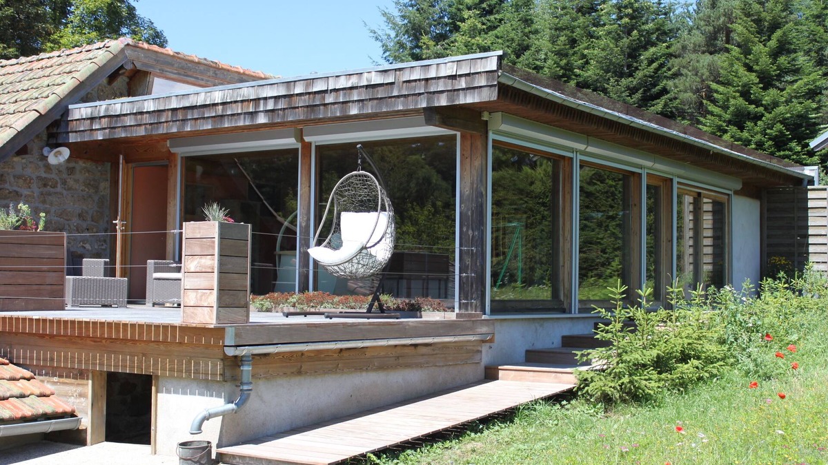 Le Chambon-sur-Lignon House | A follow-up to the campaign