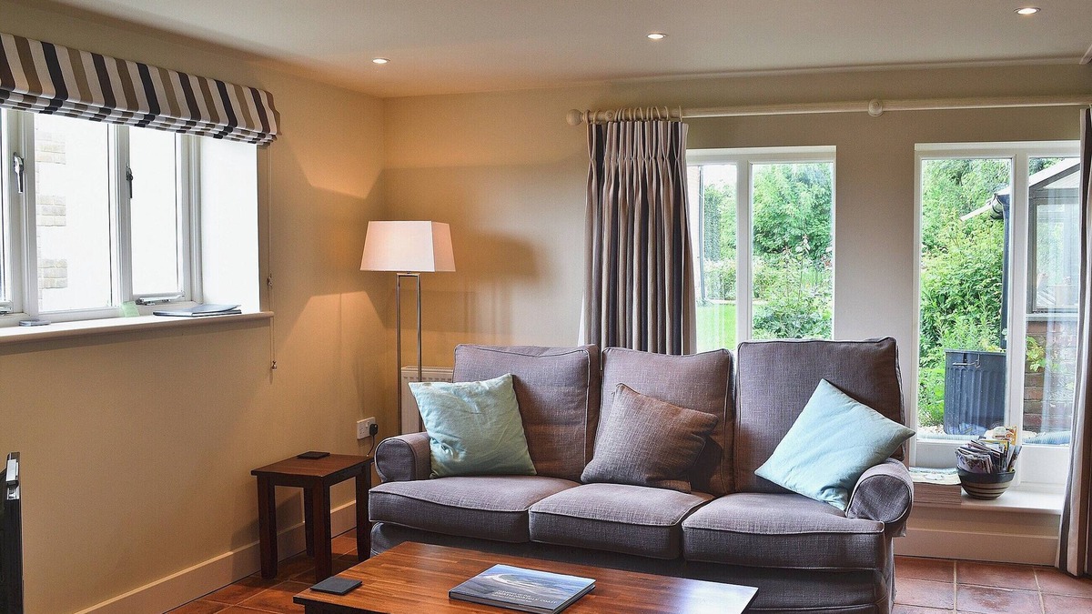 Diss Cottage | A former granary, set in an attractive quiet setting.