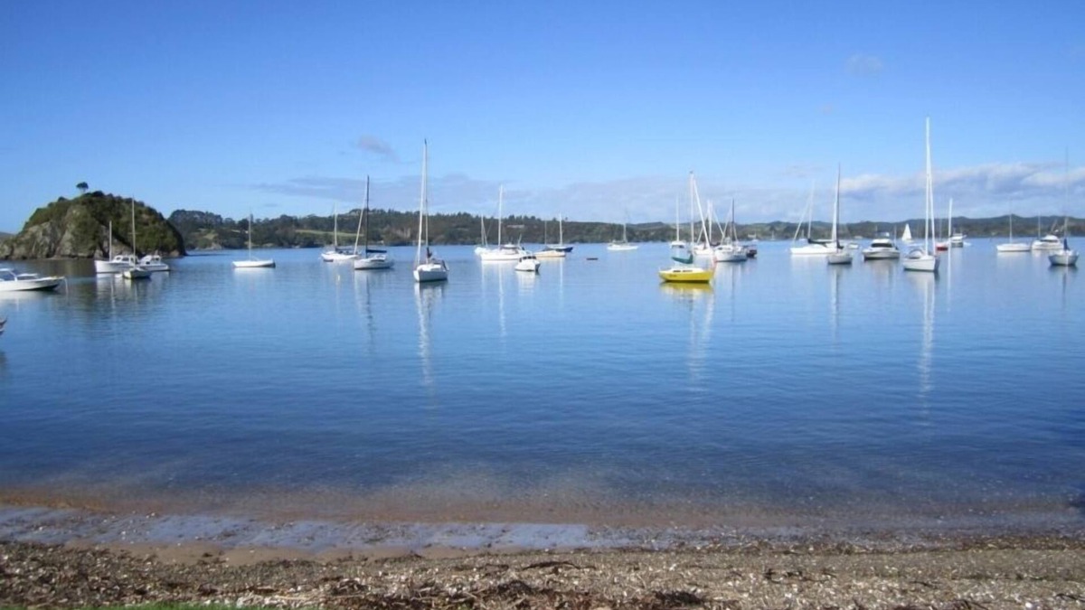 Kerikeri House | A Genuine Comfortable Kiwi Bach