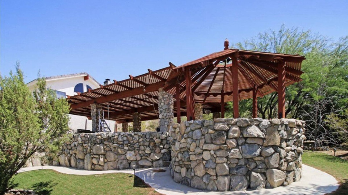 Apple Valley House | A getaway from the city life!