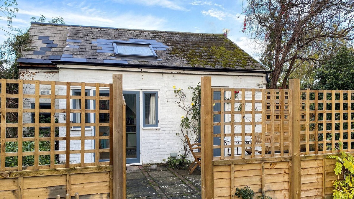 Upper Beeding Cottage | A great base to explore the South Downs and south coast.