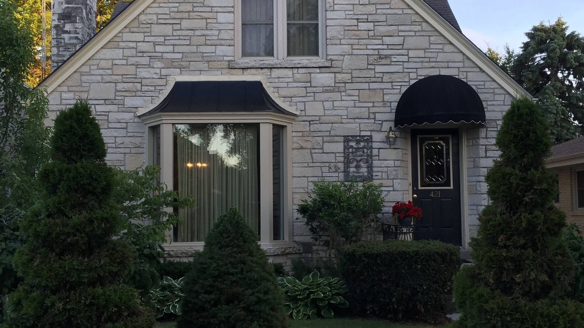 Racine House | A Great Place near a Great Lake. Come visit us!