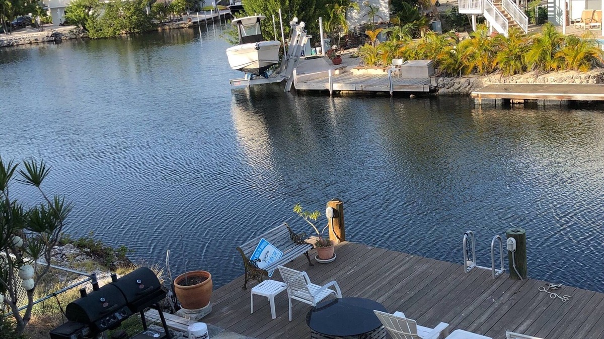 Indian Waterways House | A great place to relax, fish, or even work from. 2/2 , 66 ft
