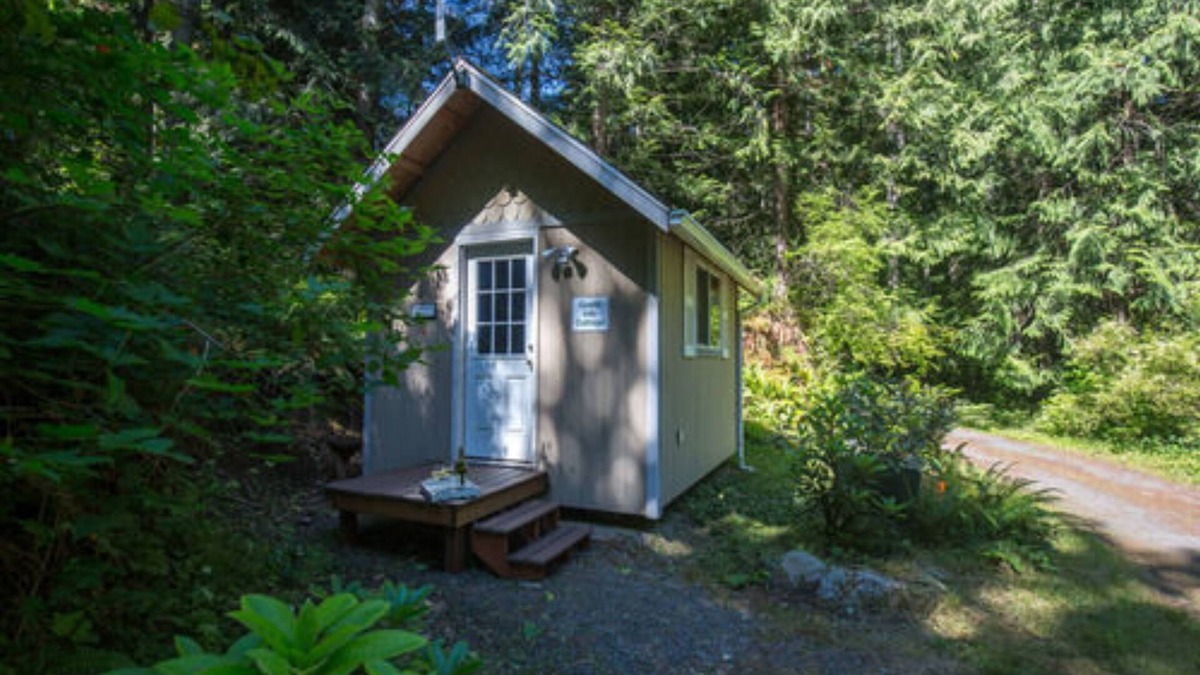 Port Angeles Cottage | A Hidden Haven & Water Garden Cottages