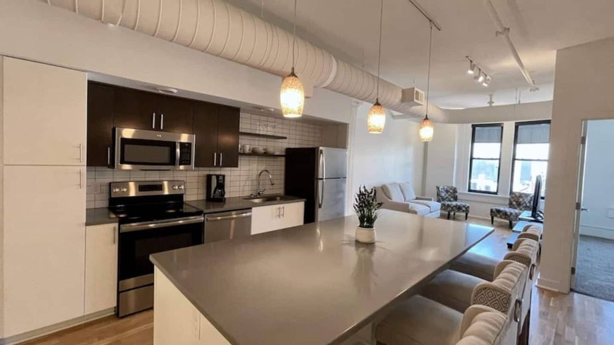 Old Market Apartment | A historic 1,200 square foot loft in the heart of the Old Market