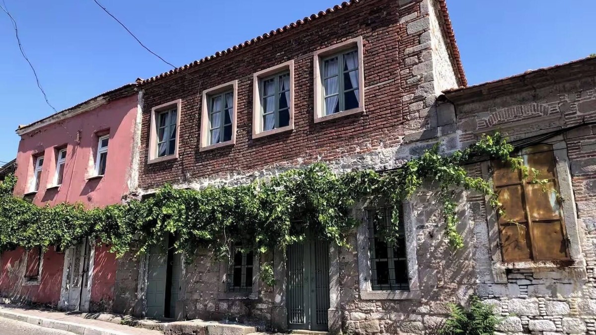 Bergama Villa | A historic stone house, Ideal for visitors to the Acropolis-Asklepion in Bergama