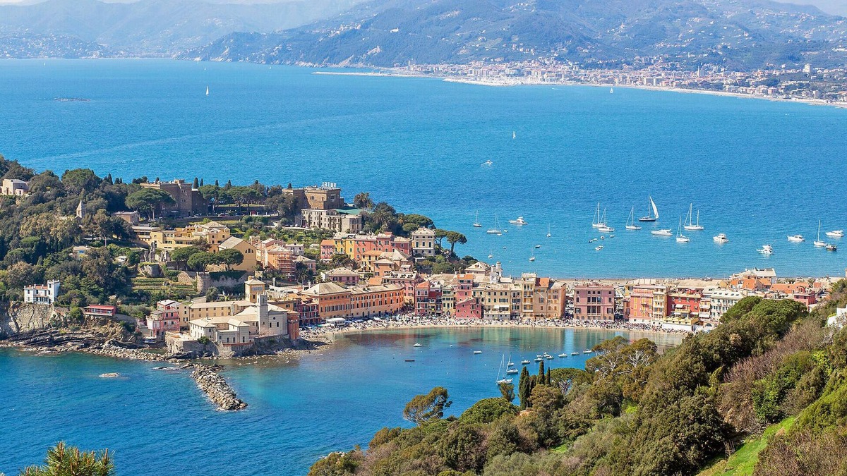 Varese Ligure Apartment | A holiday in this holiday apartment promises an authentic and relaxing experience