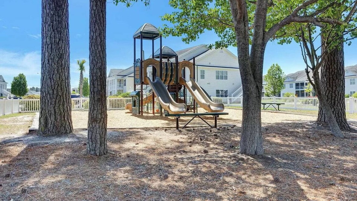Carolina Forest Condo | A Home Away from Home: 2-bdrm condo in Myrtle Beach w/amazing golf course view