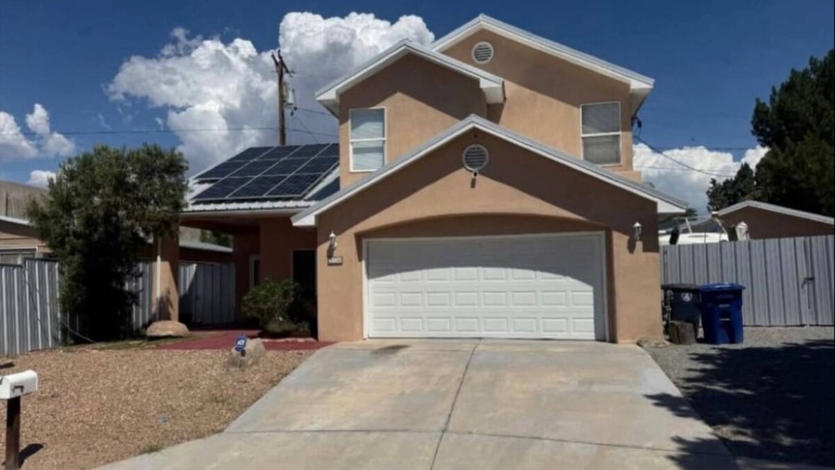 Northeast Heights House | A Home away from Home