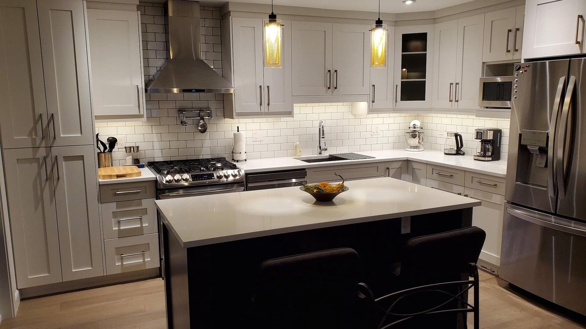 North Cowichan House | A Home away from Home for the Discerning Traveler