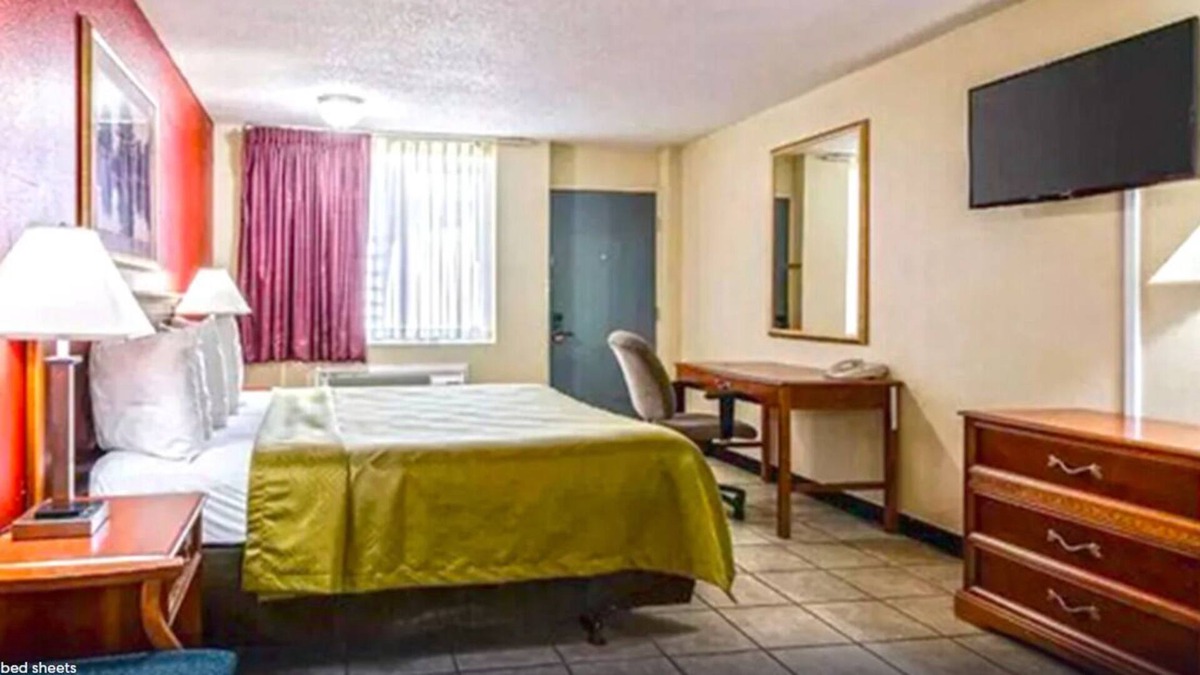 Salina House | A hotel to Relax, A service to remember