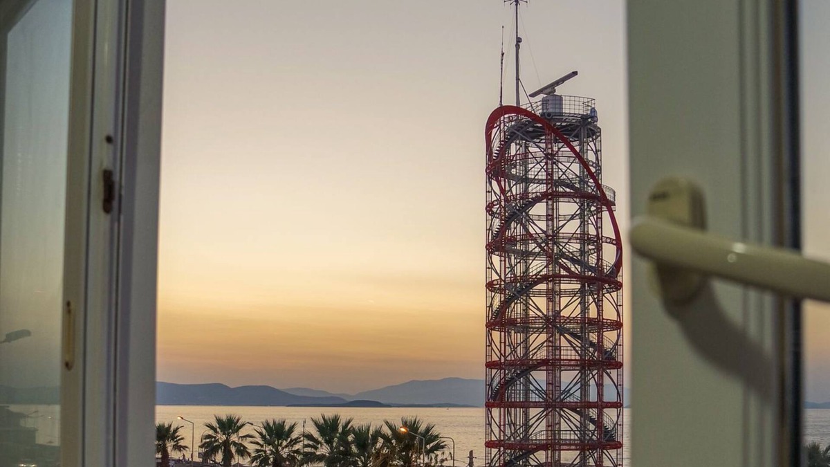 Narlidere House | A house where you will find peace with its unique view