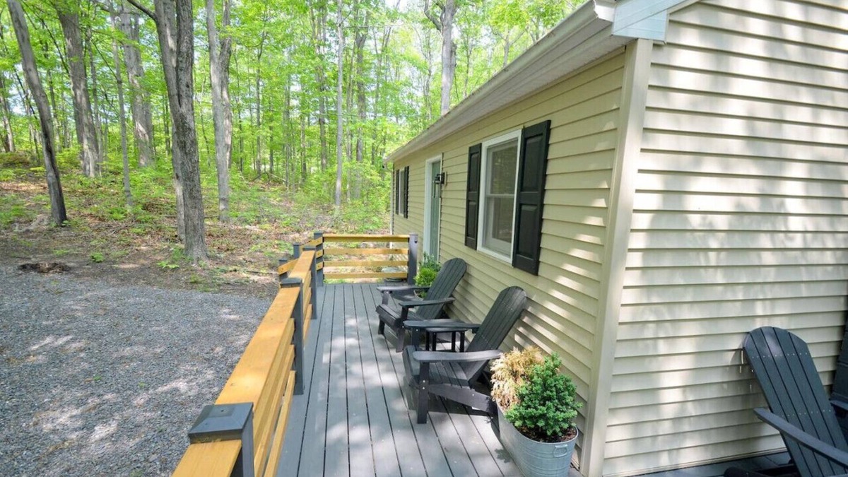 Great Cacapon Cabin | A Humble Abode - Pet Friendly, Fire Pit, Deck, Grill, Wood Stove, Games, Wifi, 6 acres