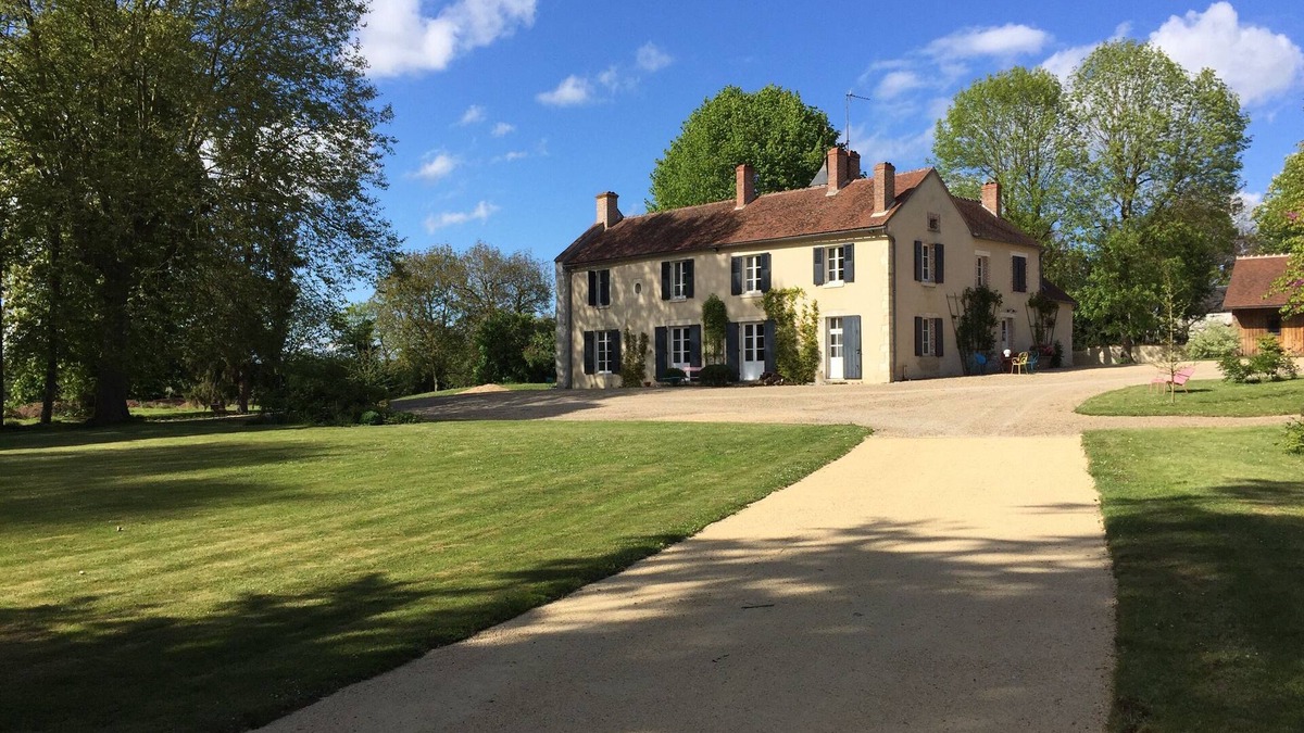 Berry-Bouy House | A large family home, ideal for exploring Bourges and the vineyards