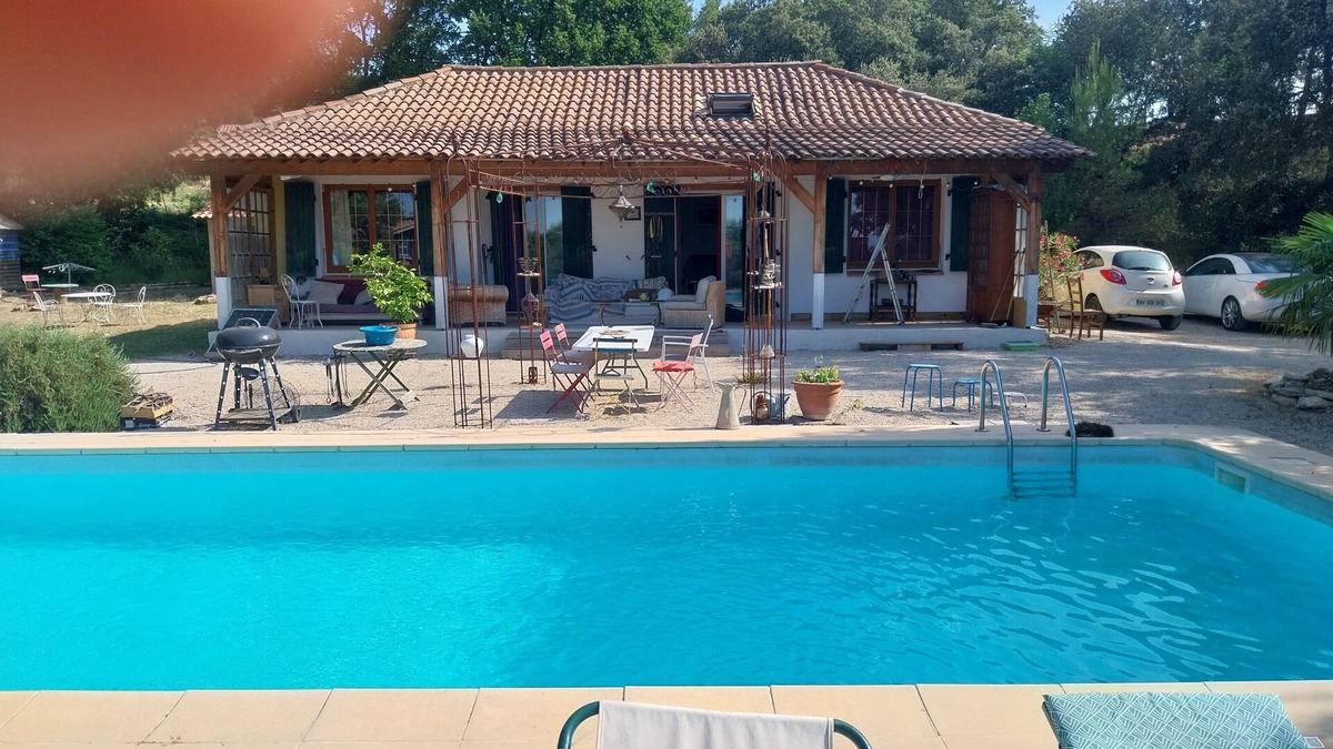 Grambois House | A little paradisehouse with a large swimming pool