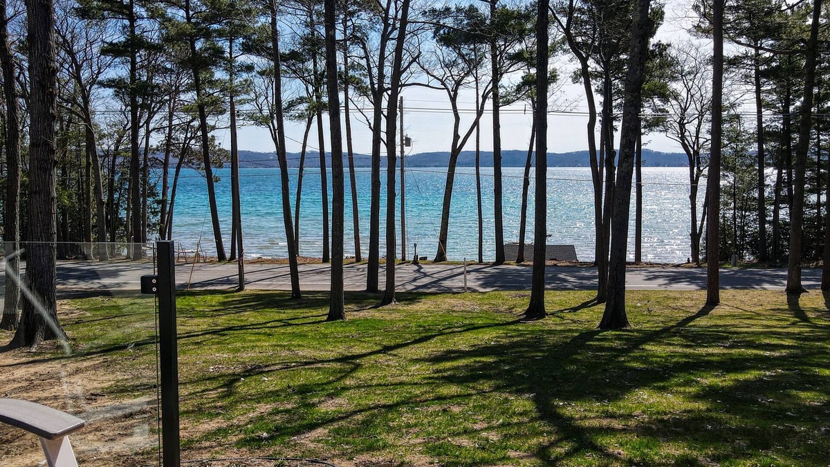 Glen Arbor House | A Little Slice of Glen Lake "Heaven"