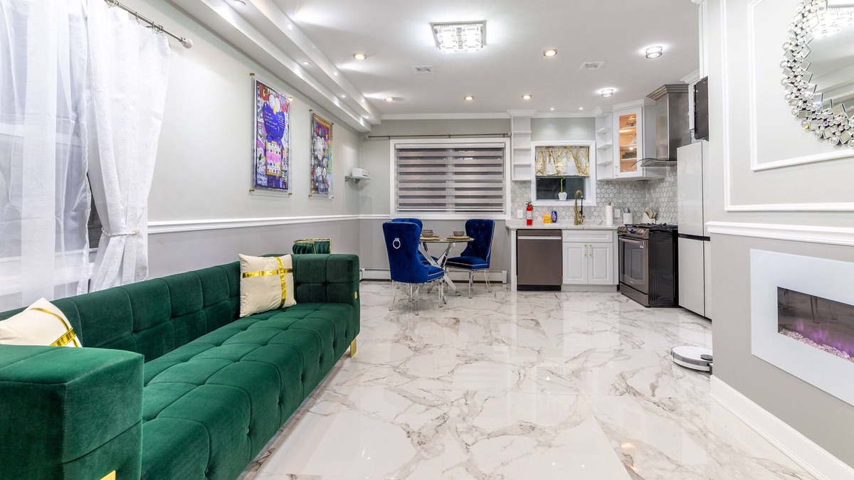 East Flatbush House | A Little Slice of Luxury