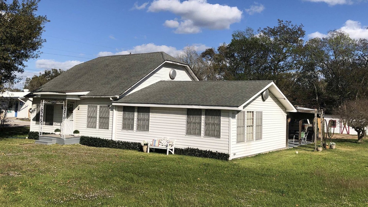 Bedias Villa | A Lovely Getaway Villa in Texas