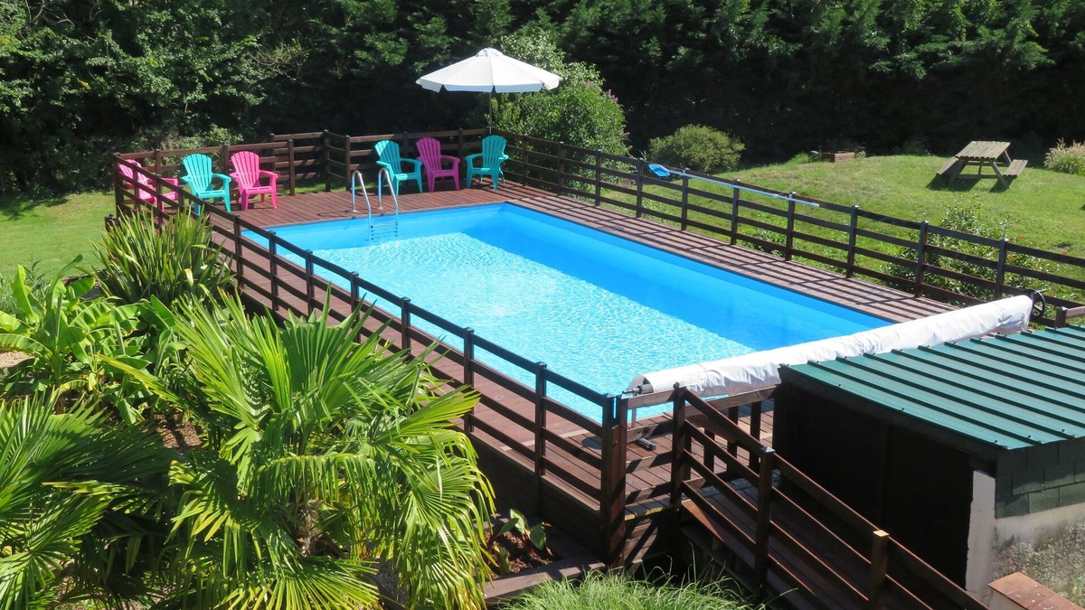 Abilly House | A lovely gite, well equipped, with private terraces and a shared heated pool