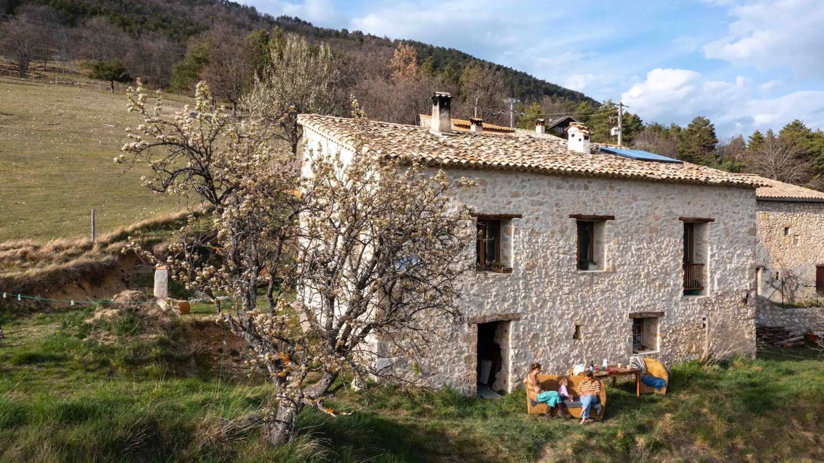 Amirat Other | A lovely quiet basic Farmhouse in the Alpes Hautes Provence.