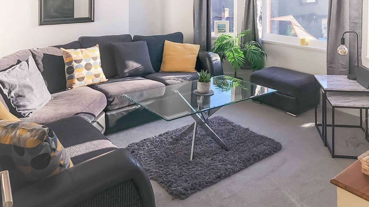 Aberbeeg Cottage | A luxury town house bordering the Brecon Beacons National Park.