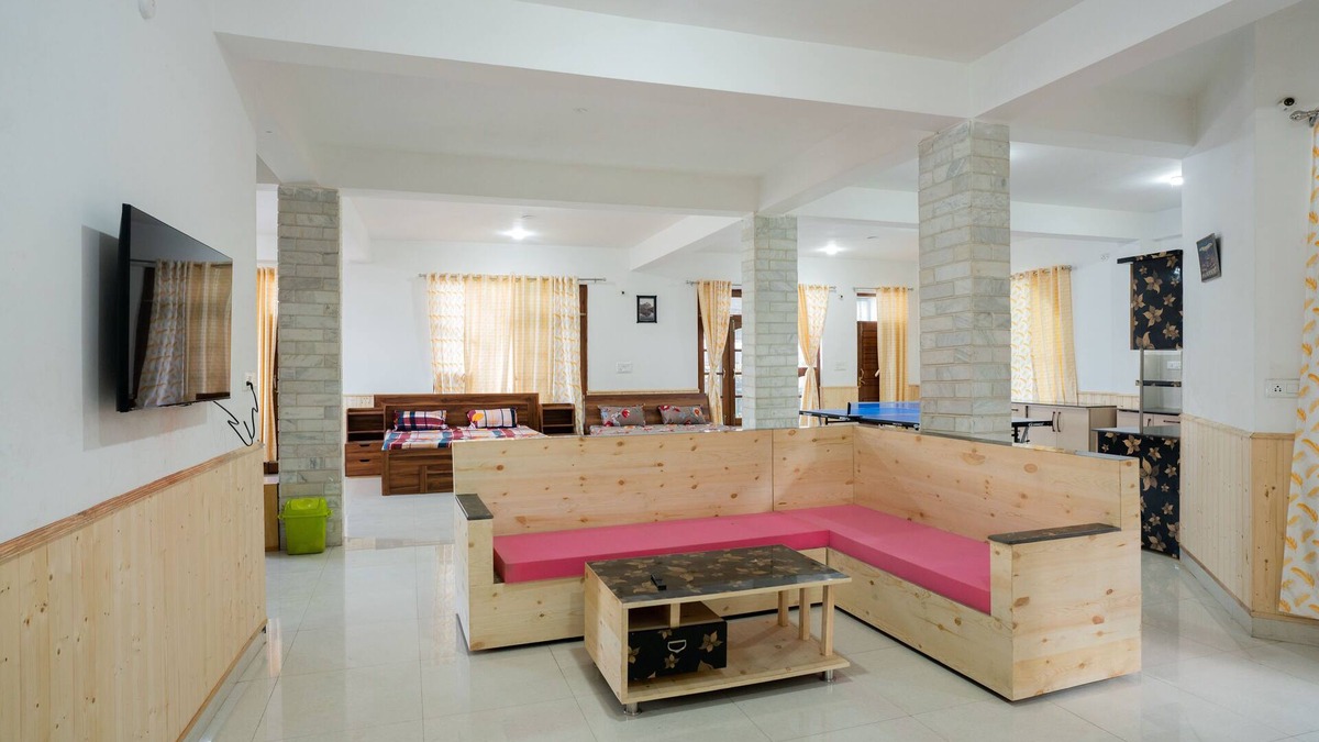 Kandaghat House | A modern and independent house Near Shimla. Sunset view