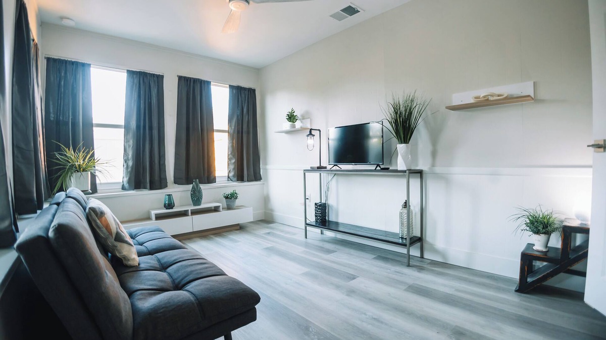 Shore Acre Heights House | A Modern Beach Concept - Re:Treat 408
