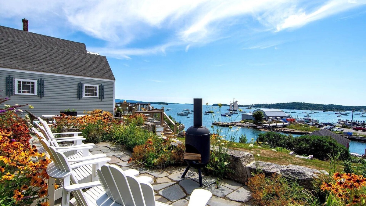 Stonington House | A+ on Harbor w/8 Kayaks, Deck, Patio, Beach, Walk To Town, Best Views