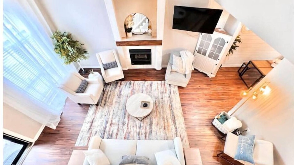 Liberty Area House | A one of a kind home with a waffle and coffee bar, life sized games and comfort!