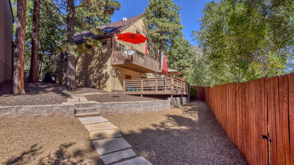 Swiss Manor House | A Perfect Vacation Home! Trail Access, Central A/C, Pets Welcome, TOP Reviewed!